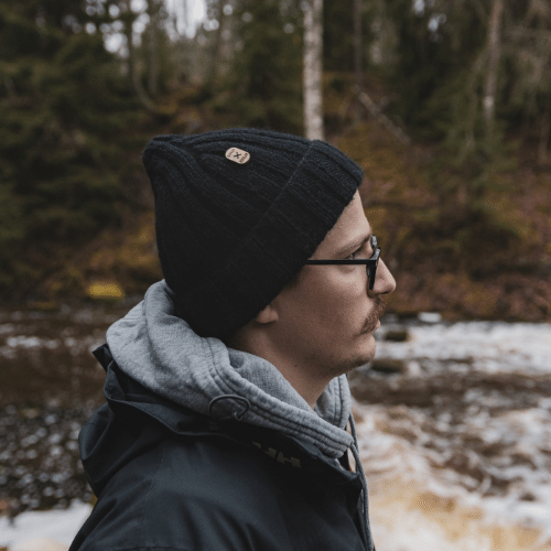 Norolan x Myssy kalastusmyssy Myssyfarmi Farmester x Norolan. Hyvä pipo pilkille. Pilkkipipo.